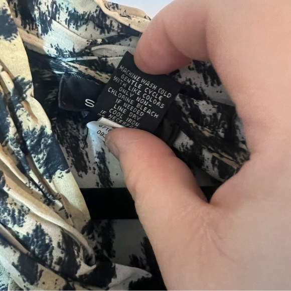 Leopard Trending Tank Top Vintage Spense Size Large Buttoned Neckline at back‌ - Picture 3 of 7